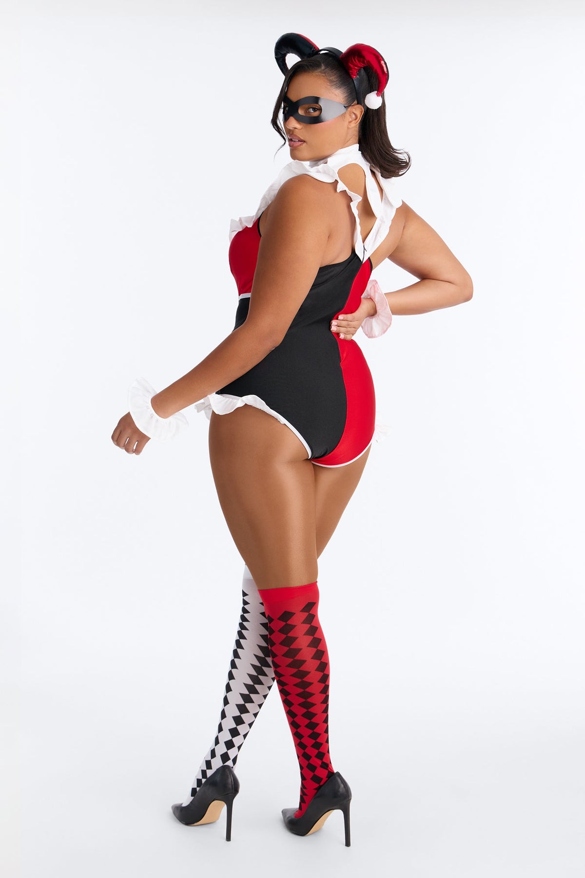 Ruffled Costume Set with Mask and Oversize Neck Piece