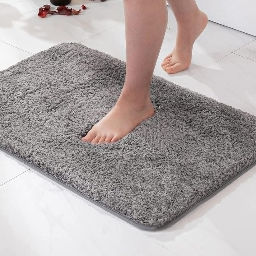 Faux Fur Bathroom Rug with Non Slip Grip and Thick Cushion Design