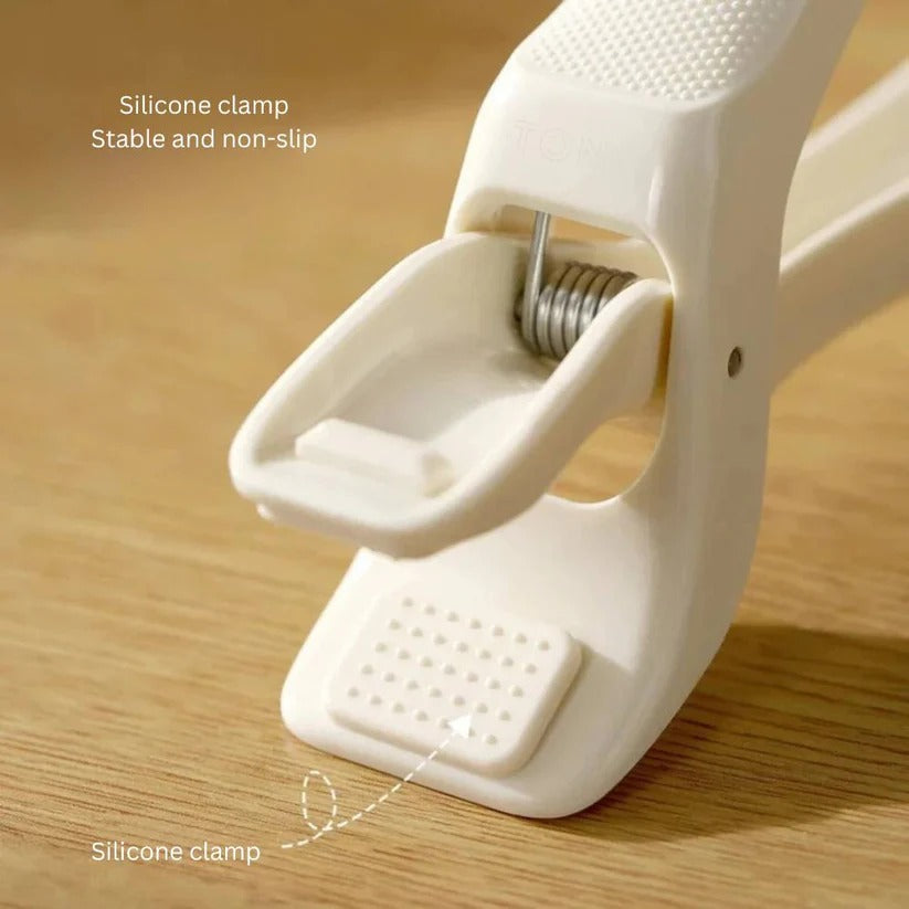 Silicone Oven Grip Pad with Non Slip Texture for Hot Cookware Handling