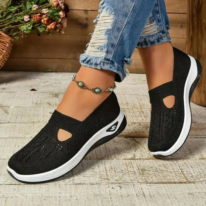 Ladies Breathable Knit Upper Trainers with Cushioned Insole and Lace Up Closure