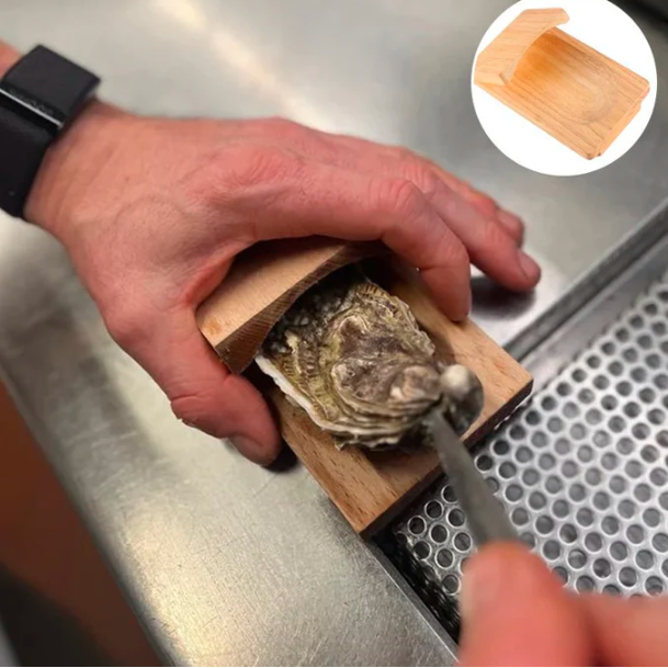 Wood Oyster Clamp Tool for Fast and Secure Shell Opening