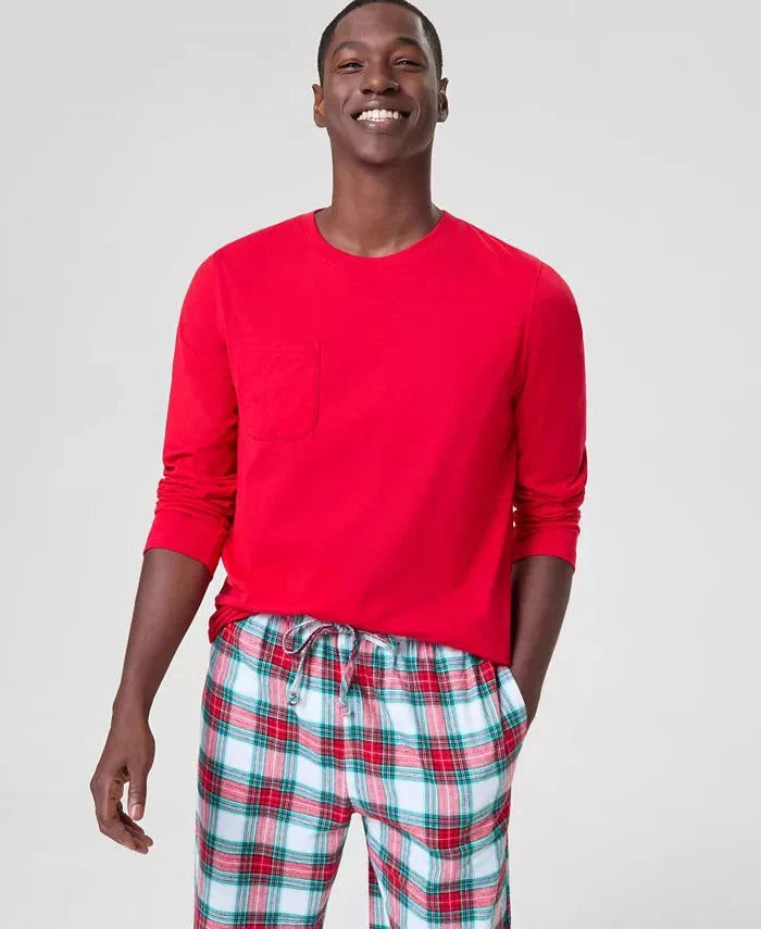 Plaid Pajama Set in Cotton Polyester Blend with Crew Neck Top and Side Pocket Pants