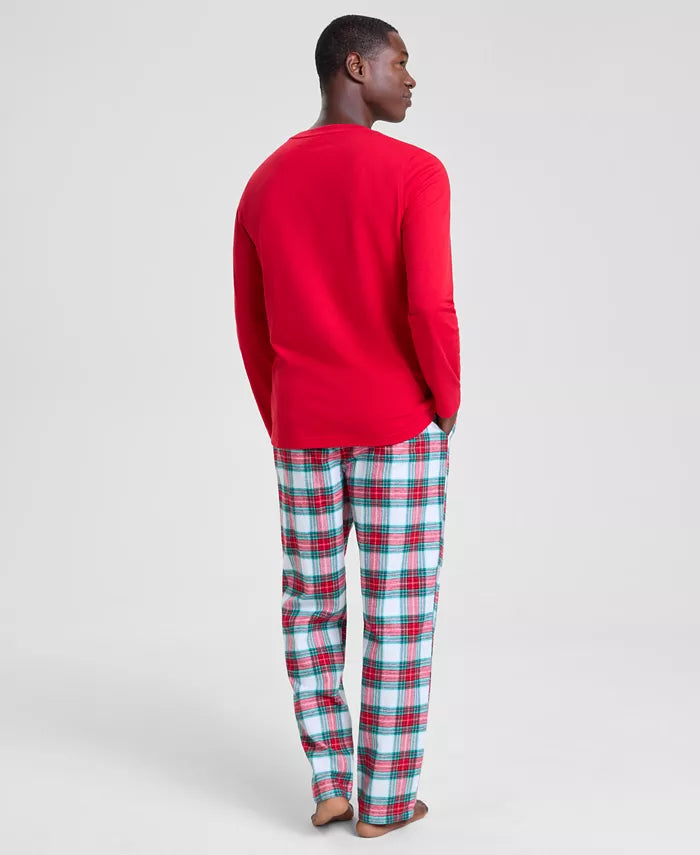 Plaid Pajama Set in Cotton Polyester Blend with Crew Neck Top and Side Pocket Pants