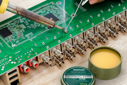 Lead Free Flux Paste for Soldering with Smooth Even Flow and Iron Box Container