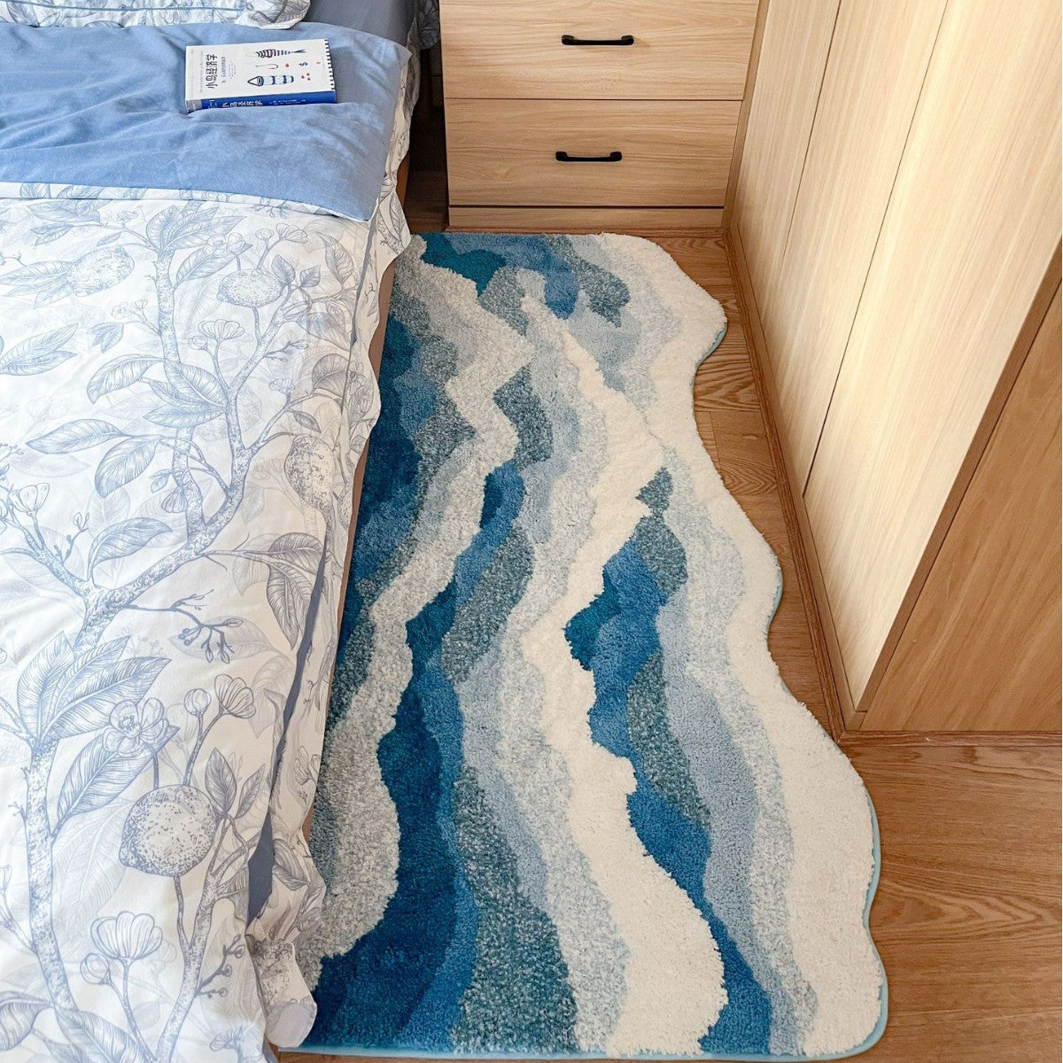 Heart Shaped Area Rug with Plush Fibers and Grip Backing, Machine Washable