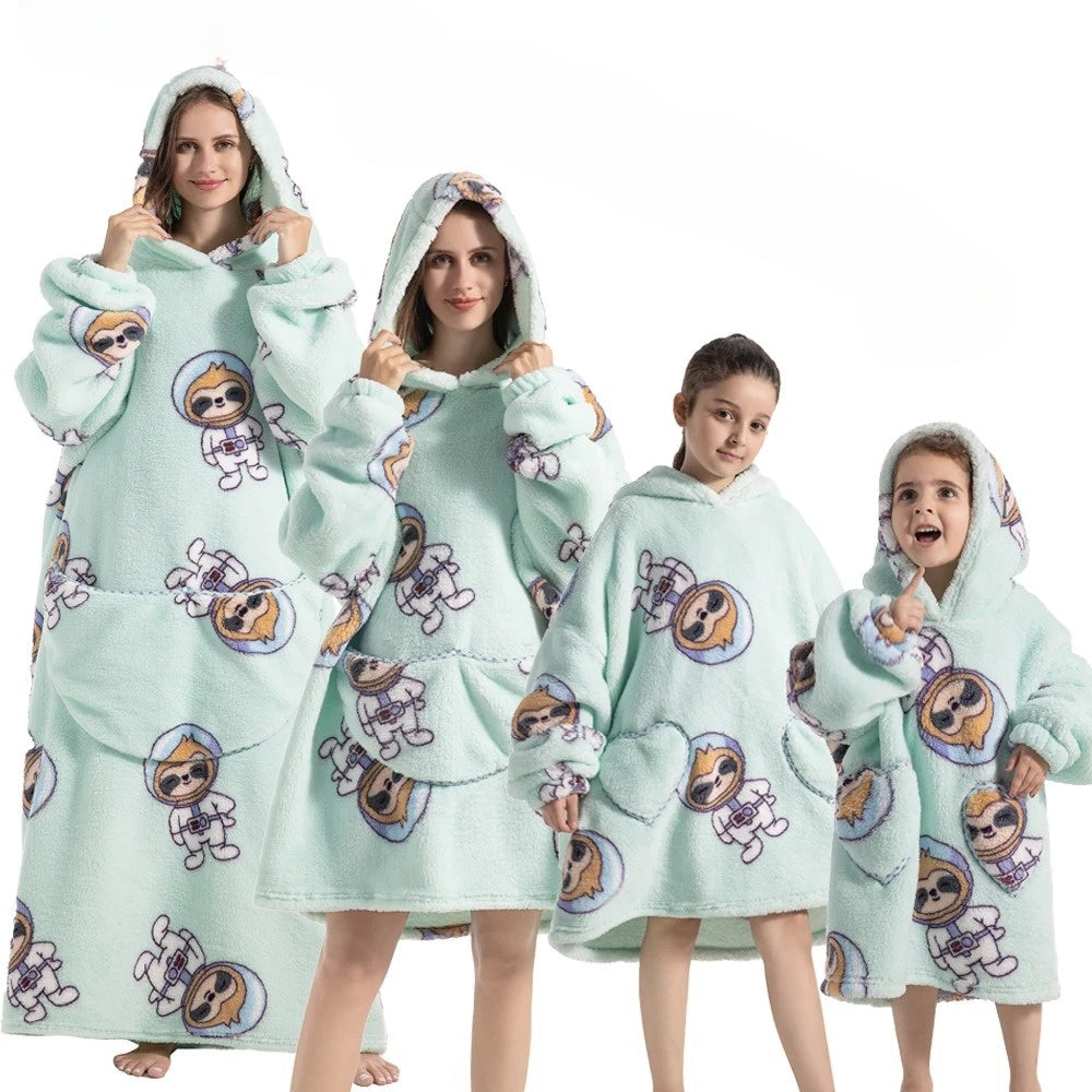 Oversized Hoodie Blanket with Pumpkin Print and Long Sleeves, Fleece Flannel