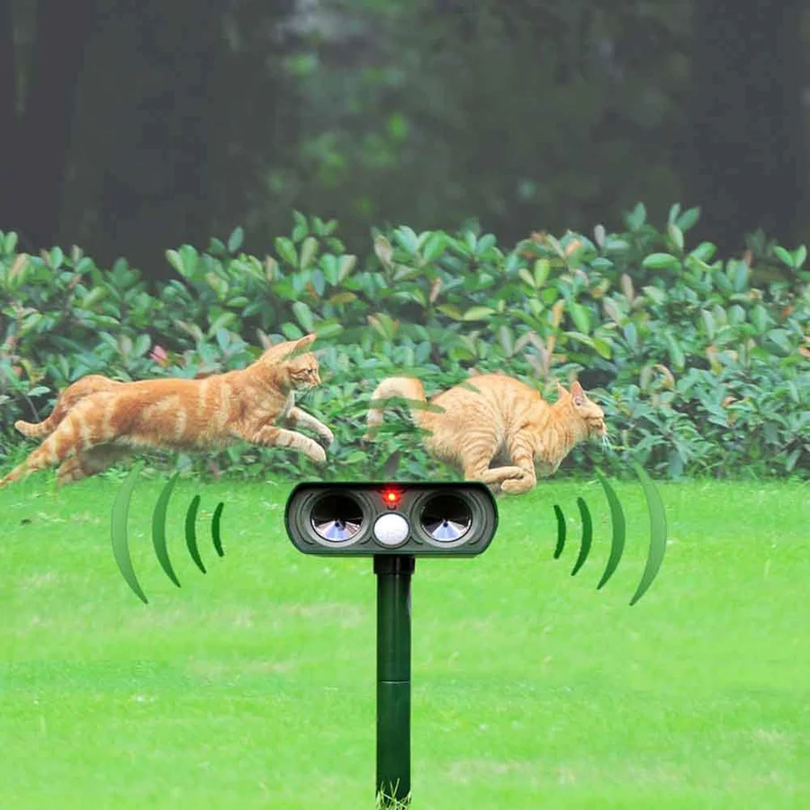 Solar Powered Animal Deterrent with Motion Sensor Infrared Pulse and Flashing LEDs for Patios and Yards