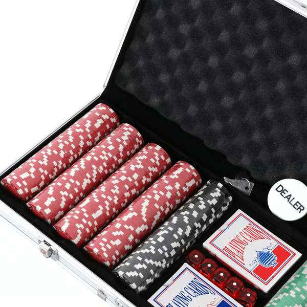 500 Piece Poker Chip Set with Aluminum Case Cards and Dice for Game Night