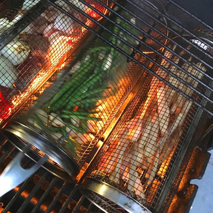 Rotating Rolling Barbecue Grill Basket With Locking Latch