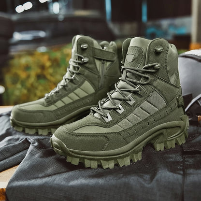 Men's Winter Boots with Lace Up Design