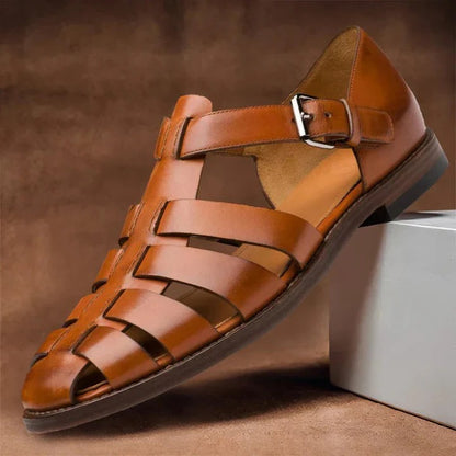 Men’s Sandals With Adjustable Straps and Open Toe Design