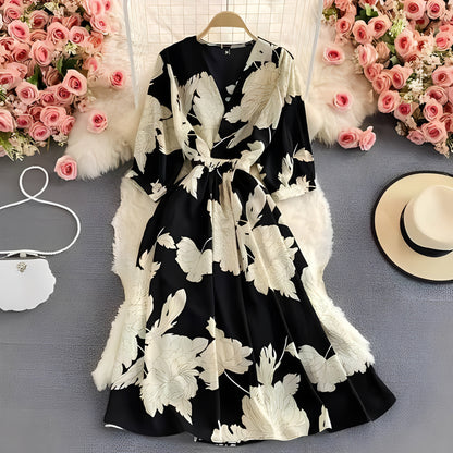 Floral Chiffon Summer Dress with V-Neck and Puff Sleeve Detail