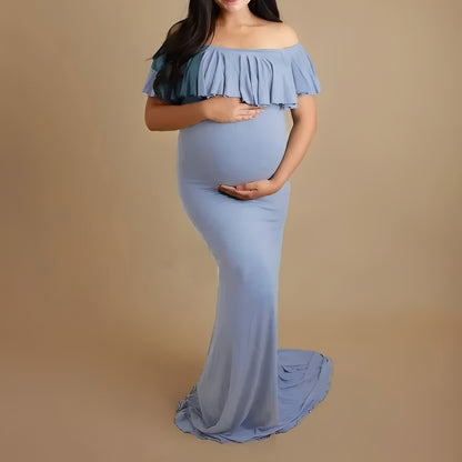 Pregnancy Photoshoot Dress with Flowing Lace Design