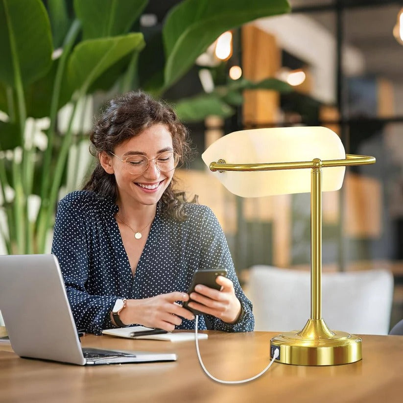 Retro Desk Lamp with USB and Type C Charging Ports