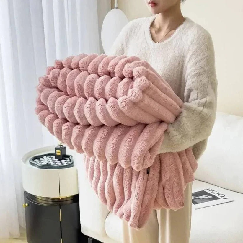 Faux Fur Throw Blanket for Couch and Bed with Plush Warmth