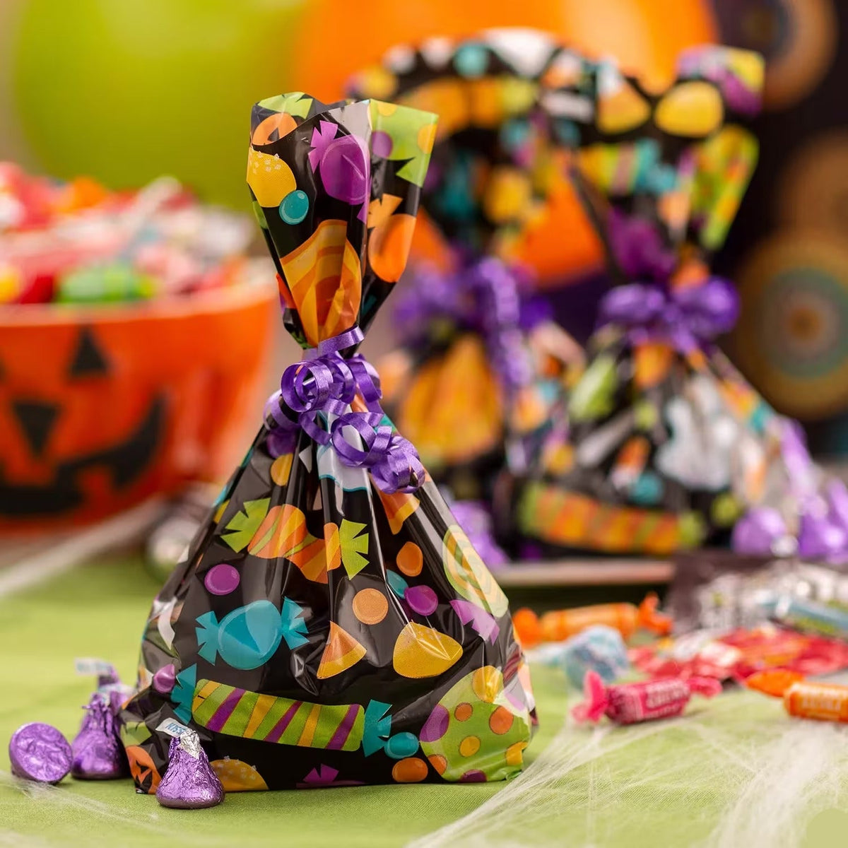 Cellophane Gift Bags with Ghost Print Pack of 12 for Halloween Treat Tables and Class Parties