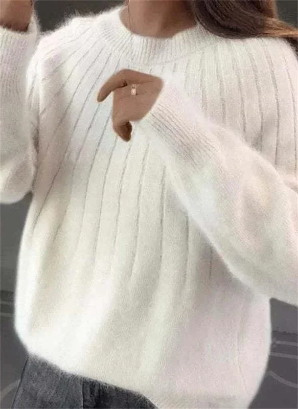 Womens Pullover Knit Sweater with Full Length Sleeves and Close Fit for Fall and Winter