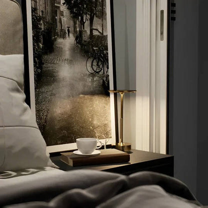 Rechargeable Touch Table Lamp with Three Color Temperatures and Stepless Dimming
