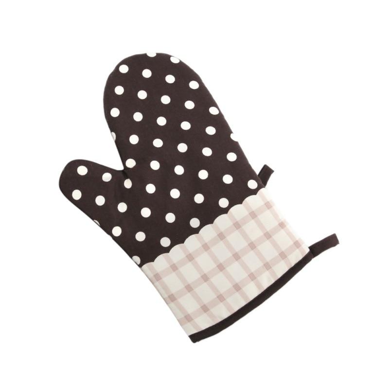 Heat Resistant Oven Mitt with Extended Forearm Coverage and Textured Grip