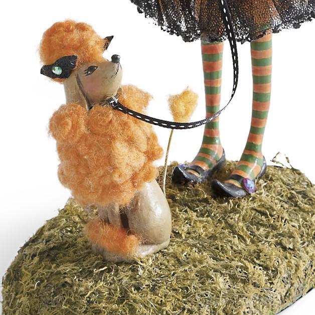 Wearclo | Halloween Figurine | Handmade Witch Decoration | Resin